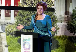 Luise Kinseher sorgt mit Witz als Mama Bavaria f&uuml;r Stimung. - &copy; Sven Hoppe/dpa