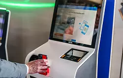 Ryanair macht Schluss mit Papier. (Archivbild) - &copy; Andreas Arnold/dpa