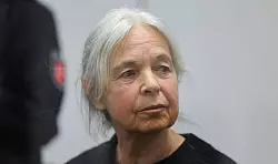 Daniela Klette kritisierte am ersten Prozesstag ihre Haftbedingungen. (Archivbild) - © Wolfgang Rattay/Reuters/Pool/dpa