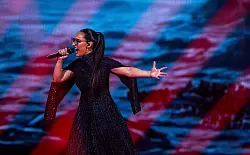 Erinnert an Nana Mouskouri: Klavdia aus Griechenland. - © Jens Büttner/dpa