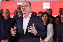 SPD-Spitzenkandidat Jochen Ott will Ministerpr&auml;sident W&uuml;st auf dem Feld der Landespolitik stellen. - &copy; Oliver Berg/dpa