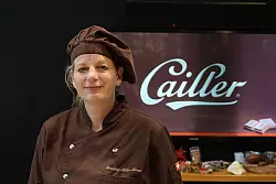 Die preisgekr&ouml;nte Chocolati&egrave;re G&eacute;raldine M&uuml;ller Maras von der Schweizer Schokoladenmanufaktur Cailler. - &copy; Christiane Oelrich/dpa