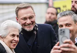 FDP-Spitzenpolitiker definieren im Wahlkampf-Endspurt die wichtigsten Aufgaben für die nächste Bundesregierung. - © Oliver Berg/dpa