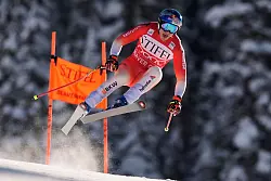 Auch diesen Winter das Maß der Dinge: Der Schweizer Ski-Star Marco Odermatt. - © Robert F. Bukaty/AP/dpa