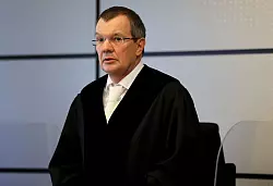 Streit um Beweismaterial im Prozess um Vierfachmord. - © Oliver Berg/dpa