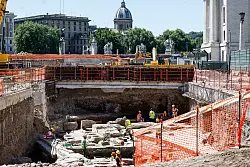 Die Piazza Pia wird vor dem &laquo;Heiligen Jahr&raquo; 2025 umgebaut. - &copy; Cecilia Fabiano/LaPresse via ZUMA Press/dpa