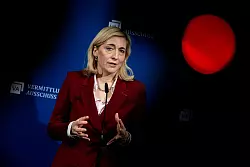 Gesundheitsministerin Warken weist die Vorw&uuml;rfe aus den USA zur&uuml;ck. (Archivbild) - &copy; Fabian Sommer/dpa