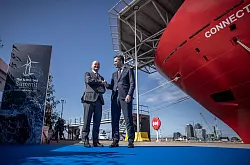 Kanzler Scholz wird vom belgischen Premierminister Alexander De Croo in Ostende begr&uuml;&szlig;t. - &copy; Michael Kappeler/dpa