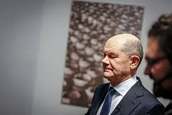 Kanzler Olaf Scholz (SPD) und der Unions-Kanzlerkandidat, Friedrich Merz, gehen beide davon aus, dass sie nach dem 23. Februar nicht gemeinsam einer Regierung angehören werden. - © Kay Nietfeld/dpa