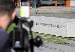 Viel Aufmerksamkeit hat das Bundesverfassungsgericht wegen der Urteilsverk&uuml;ndung zur Wahlrechtsreform. - &copy; Uli Deck/dpa