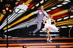 Turner Fabian Hambüchen zählt an der Seite von Anastasia Maruster zu den Favoriten der Staffel. - © Thomas Banneyer/dpa