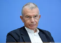 Die Jugend von 1974/75 war nach Einsch&auml;tzung des Sozialwissenschaftlers Klaus Hurrelmann politisch sehr interessiert. (Archivbild) - &copy; Britta Pedersen/dpa-Zentralbild/dpa