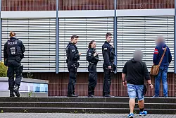 Bei einem Verkehrsunfall an der Mittelmeerk&uuml;ste der Toskana sind zwei Sch&uuml;lerinnen aus Duisburg ums Leben gekommen. - &copy; Christoph Reichwein/dpa