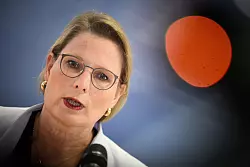 In der Zeit der Ampel-Regierung war das Umweltministerium für den Verbraucherschutz zuständig. Jetzt trägt dafür wieder das Justizministerium die Verantwortung. (Archivbild) - © Bernd von Jutrczenka/dpa