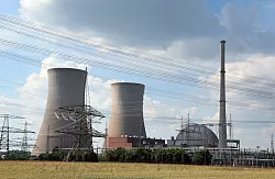 1974 begann der Bau des Kraftwerks. (Archivbild) - &copy; Karl-Josef Hildenbrand/dpa