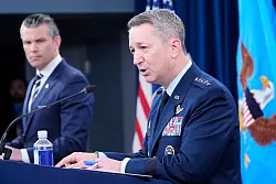 Das US-Militär spricht von einer großen Flotte von Tarnkappenbombern. - © Alex Brandon/AP/dpa