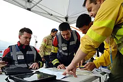 Der Einsatz der deutschen Feuerwehrleute in Spanien wurde nach gut einer Woche beendet und die Rückfahrt nach Deutschland angetreten. (Archivbild) - © Sven Käuler/dpa