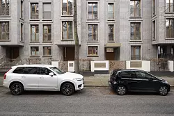 Kleine Autos werden seltener - SUVs und Geländewagen nicht. (Archivbild) - © Sebastian Gollnow/dpa