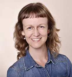 Kerstin Kopp, Yogalehrerin mit Krankenkassenzertifizierung und Pressereferentin des BDYoga (Berufsverband der Yogalehrenden in Deutschland e.V.) - © BDYoga/dpa-tmn