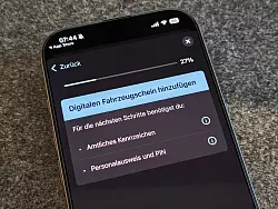 Der Download ist ziemlich einfach - man braucht nur sein Kennzeichen und einen elektronischen Personalausweis mit aktiver eID. - © Till Simon Nagel/dpa-tmn