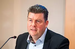 Länder-Verhandlungsführer Andreas Dressel (SPD): «Astronomische Forderungen.» (Archivfoto) - © Daniel Bockwoldt/dpa