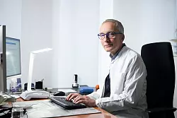 Standardimpfungen für Babys werden dem Experten zufolge oft zu spät wahrgenommen. - © Sebastian Kahnert/dpa