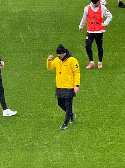 Ungem&uuml;tliches Wetter herrschte am Sonntag beim BVB-Training - &copy; Carsten Lappe/dpa