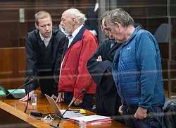 Zwei mutmaßliche ehemalige Mitglieder der linksextremistischen Gruppe «Das Komitee» kommen vor Gericht. - © Soeren Stache/dpa