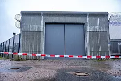 Vier M&auml;nner sind am Samstagabend im niederbayerischen Straubing aus einer geschlossenen Klinik entflohen. - &copy; Armin Weigel/dpa