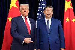 Die Pr&auml;sidenten Chinas und der USA sprachen auf einem Flughafen in Busan. - &copy; Mark Schiefelbein/AP/dpa