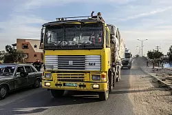 Die ersten Hilfslieferungen sind nach Beginn der Waffenruhe angelaufen. - © Abed Rahim Khatib/dpa