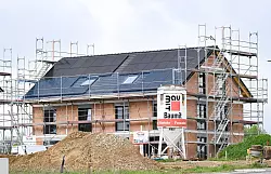 Schwäbisch-Hall-Chef: «Die Talsohle in der Baufinanzierung ist durchschritten und eine Belebung im Markt spürbar». (Symbolbild) - © Bernd Weißbrod/dpa