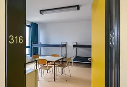 In Brandenburg und Hamburg gibt es seit einigen Wochen sogenannte Dublin-Zentren. (Archivbild) - © Patrick Pleul/dpa