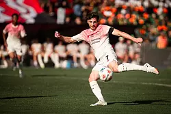 Jonas Hofmann konnte die Niederlage nicht verhindern. - © Joao Gabriel Alves/dpa