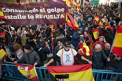 Die linke Minderheitsregierung gerät zunehmend unter Druck. - © Fernando Sánchez/EUROPA PRESS/dpa