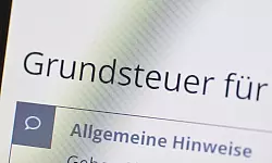 Die Neufassung der Grundsteuer besch&auml;ftigt die Finanzgerichte bundesweit. (Symbolbild) - &copy; Bernd Wei&szlig;brod/dpa