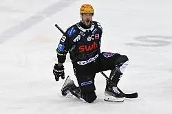 Torjäger Jan Urbas traf für die Fischtown Pinguins gegen Köln doppelt. - © Carmen Jaspersen/dpa