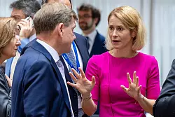 EU-Chefdiplomatin Kallas will den Druck auf Moskau erhöhen. (Archivbild) - © Geert Vanden Wijngaert/AP/dpa