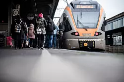 Der St&auml;dtetag Nordrhein-Westfalen schl&auml;gt eine Landeseisenbahngesellschaft vor. (Symbolbild) - &copy; Fabian Strauch/dpa