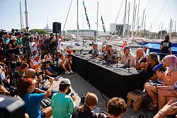 Die Aktion sorgte in Barcelona für Medienrummel und großes Aufsehen. - © Kike Rincón/EUROPA PRESS/dpa