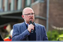 In Duisburg musste sich der amtierende Oberb&uuml;rgermeister S&ouml;ren Link in der Stichwahl einem AfD-Herausforderer stellen. (Archivbild) - &copy; Christoph Reichwein/dpa