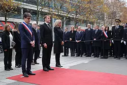 Pr&auml;sident Macron wird an Gedenkveranstaltungen an allen Anschlagsorten teilnehmen. - &copy; Ludovic Marin/Pool AFP/AP/dpa