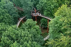 - &copy; Stefan Sauer/dpa