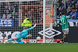 Münster schaffte den Ausgleich durch Batista Meier. - © Friso Gentsch/dpa