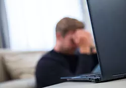 Die Folgen k&ouml;nnen f&uuml;r Betroffene gravierend sein (Symbolbild) - &copy; Christin Klose/dpa-tmn/dpa