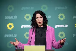 Gr&uuml;nen-Spitzenkandidatin Bettina Jarasch betont, dass sie eine Fortsetzung der Koalition von SPD, Gr&uuml;nen und Linke favorisiert. - &copy; Sebastian Gollnow/dpa