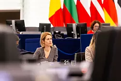 Mahnt zu Vorbereitungen für einen möglichen Krieg: EU-Chefdiplomatin Kaja Kallas. (Archivbild) - © Philipp von Ditfurth/dpa