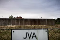 Blick auf die Justizvollzugsanstalt Sehnde in der Region Hannover. - &copy; Moritz Frankenberg/dpa