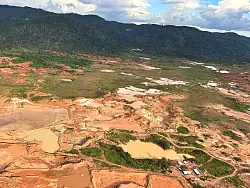 Illegaler Goldabbau im Amazonas - &copy; Philipp Znidar/dpa