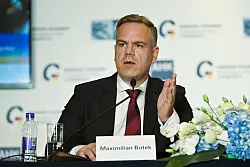 Die deutsche Handelskammer hofft für Firmen aus Deutschland auf mehr Nachfrage in China. (Archivbild) - © Johannes Neudecker/dpa